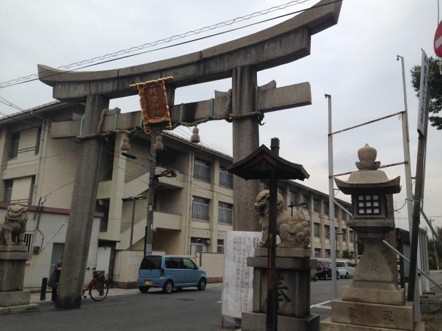 【大阪市平野区平野市町のアパートの公園】