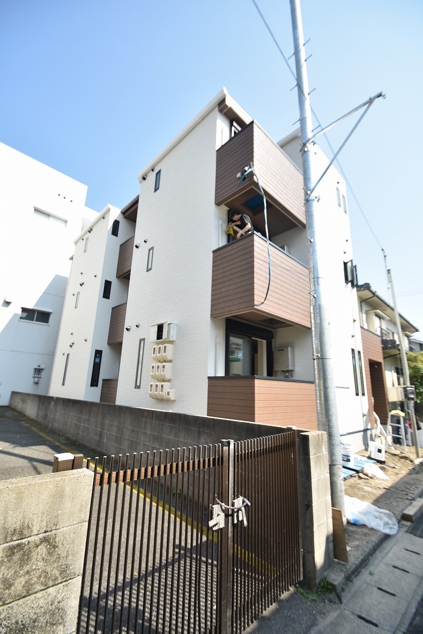 REGALEST-S Dogwood海田市駅前の建物外観