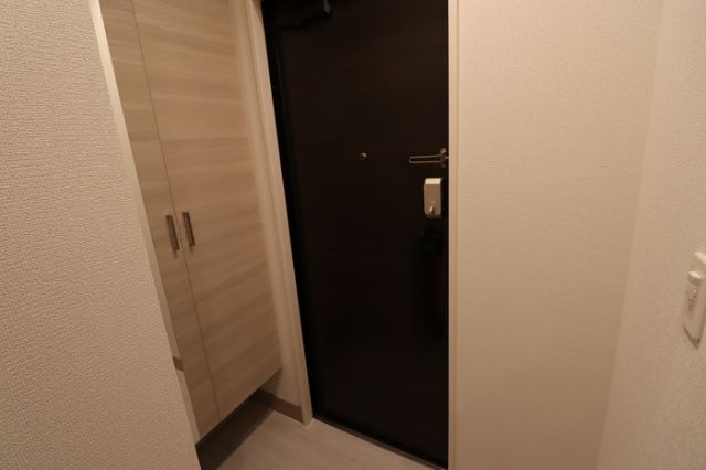 【D-room弁天3丁目　Cの玄関】