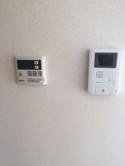セキュリティ　給湯設備、モニター付インターホン