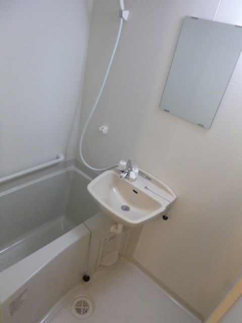 バス・シャワールーム　バスルーム