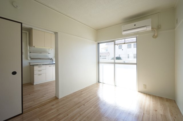 居室・リビング　当日の見学大歓迎！ ※すべて同タイプのお写真です