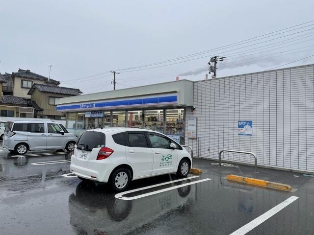 コンビニ　ローソン新潟山木戸七丁目店（コンビニ）まで172m