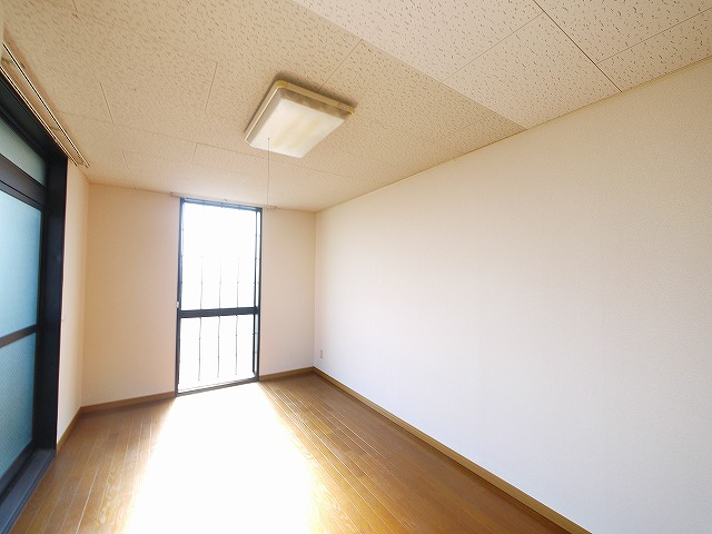 その他部屋・スペース　使い勝手のいい寝室です