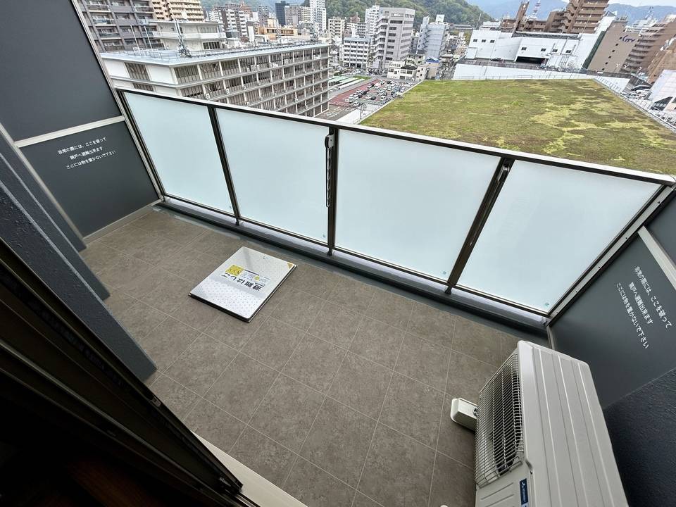 バルコニー　バルコニー