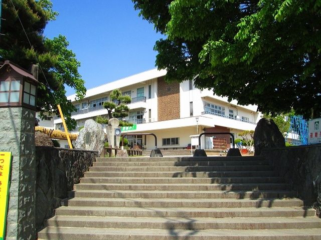 小学校　東根小学校（小学校）まで2160m