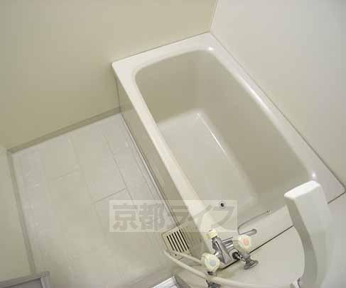 バス・シャワールーム　一日の疲れは癒しましょう