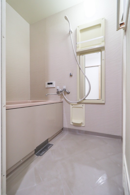 バス・シャワールーム　図面と現状に相違がある場合には現状を優先