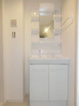リブリ・茨木春日　洗面設備　洗髪洗面化粧台