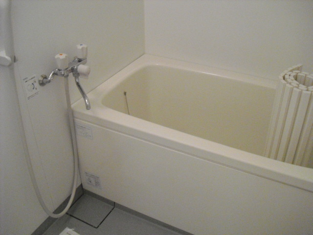 バス・シャワールーム　便利な追焚機能付のバスルーム