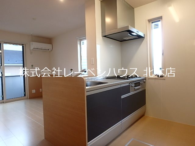 キッチン　レーベンハウス北本店へ　048-590-5757