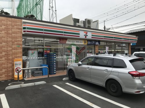 コンビニ　セブンイレブン練馬富士見台4丁目店（コンビニ）まで190m