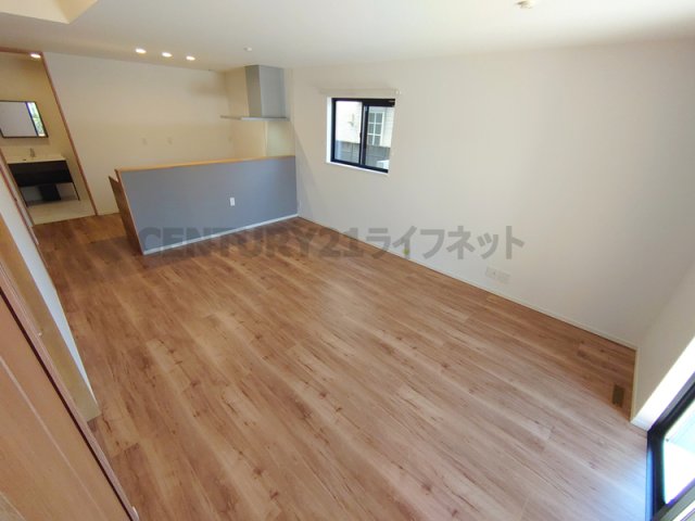 居室・リビング　写真は反転タイプ