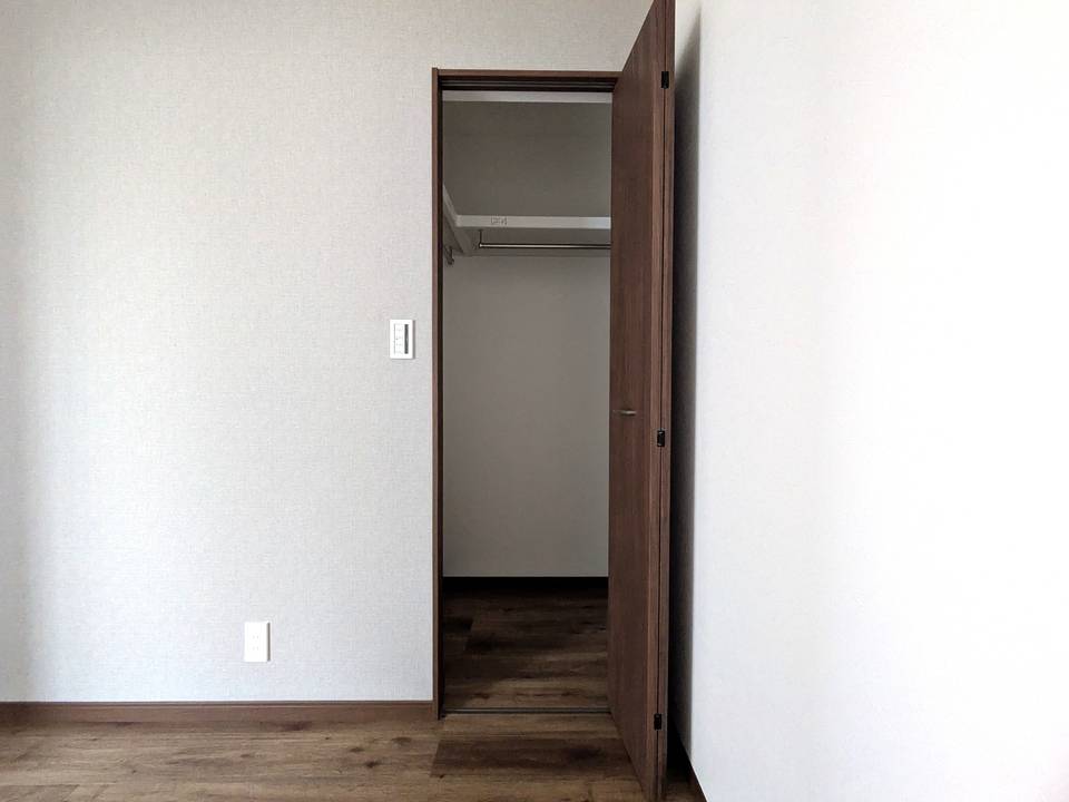 収納　ウォークインクローゼット