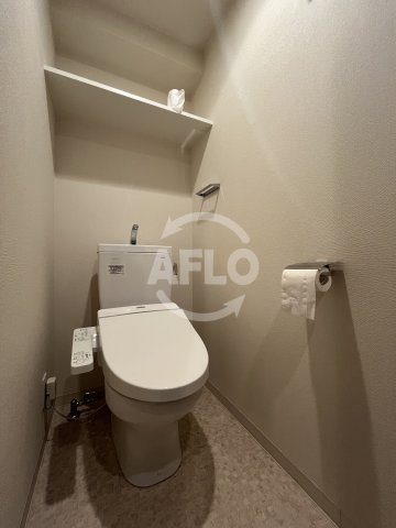 トイレ　プレサンス新大阪ザ・デイズ　トイレ