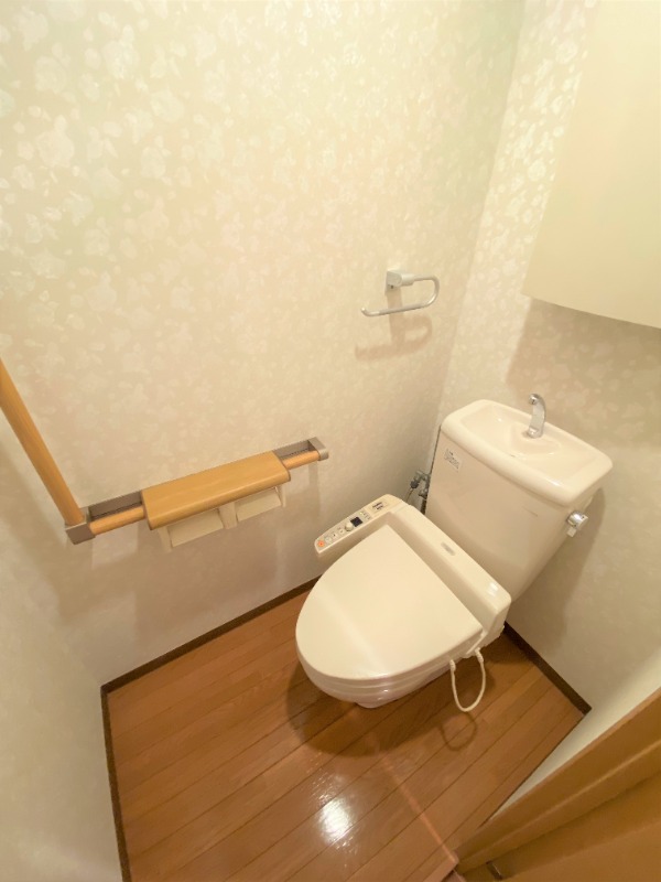 トイレ　トイレ