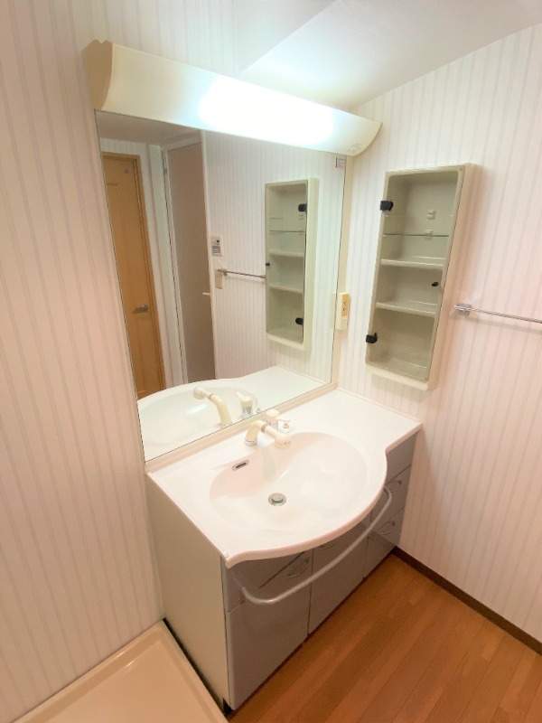 洗面設備　独立洗面台