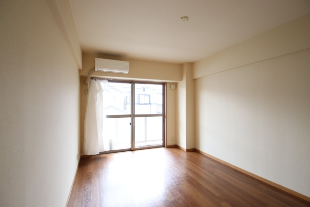 居室・リビング　※別室の参考写真の為、現況優先です。