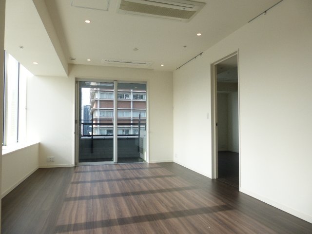 居室・リビング　居間