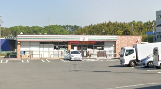 コンビニ　セブンイレブン　茨木豊川5丁目店（コンビニ）まで973m