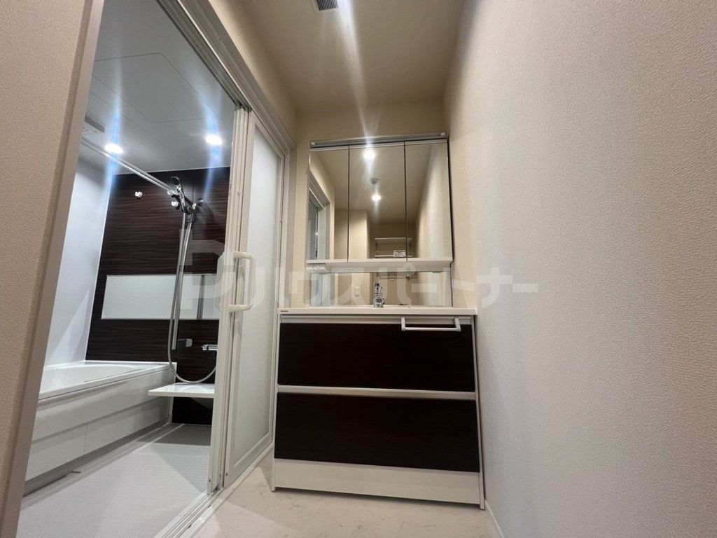 洗面設備　リビング/居室