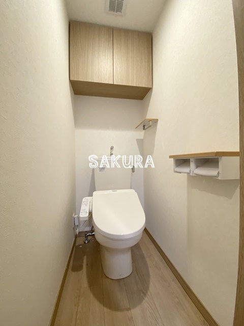 トイレ　落ち着いた色調のトイレです♪