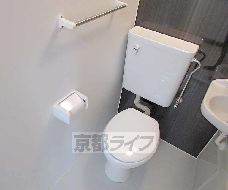 トイレ　トイレもとってもキレイです