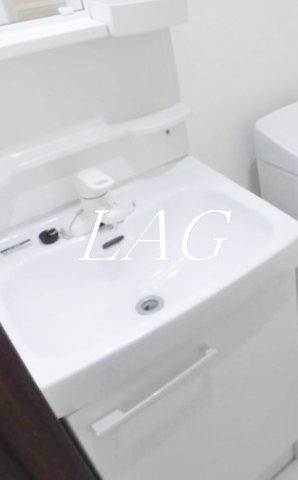 洗面設備　独立洗面台です。