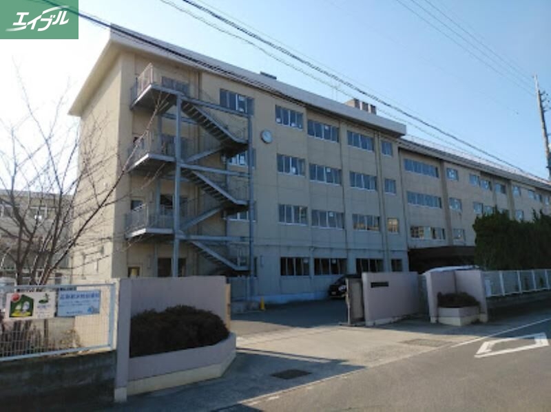 小学校　岡山市立横井小学校（小学校）まで287m