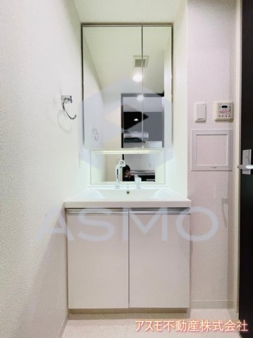 洗面設備　同マンション別部屋参考写真