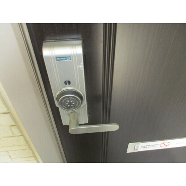 玄関　カードキー