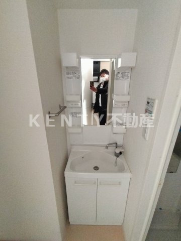 エントランス　ゆとりのあるエントランスです