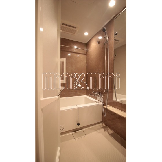 バス・シャワールーム　反転参考写真