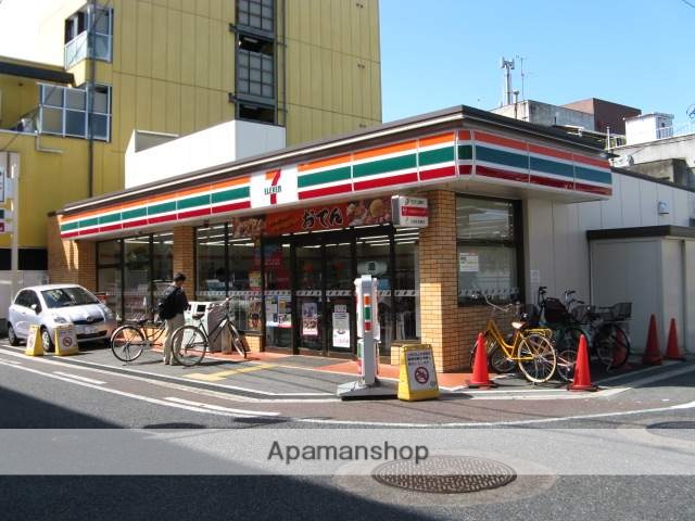 コンビニ　セブンイレブン（コンビニ）まで360m