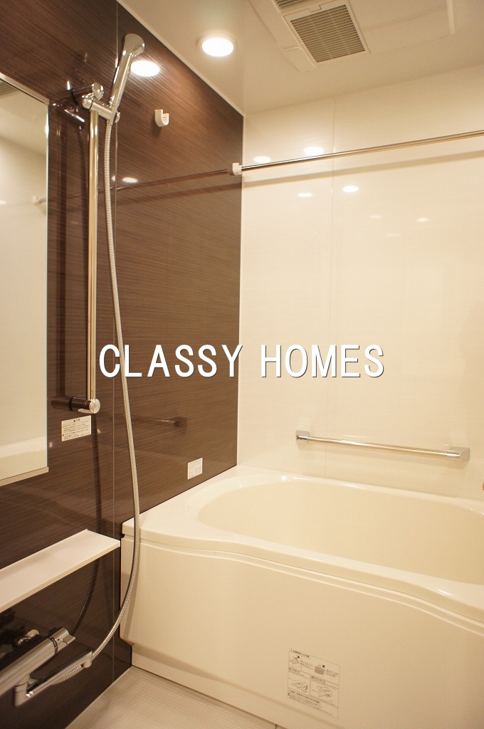 バス・シャワールーム　2012年竣工　アンビエンテ芝浦：追焚付き浴室