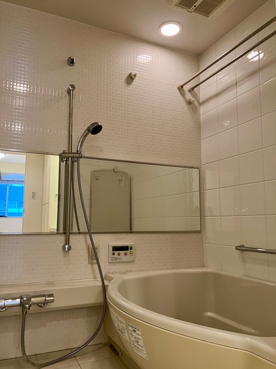 バス・シャワールーム　バス