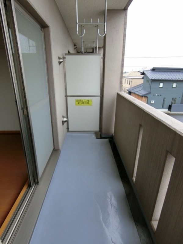 バルコニー　図面と現状に相違がある場合には現状を優先