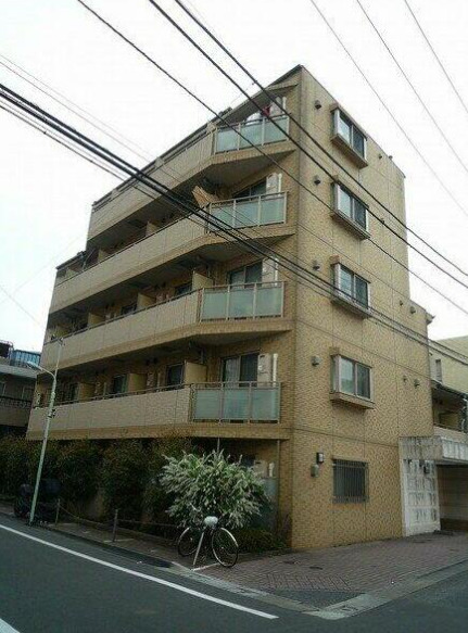 建物外観　最寄り駅まで4分