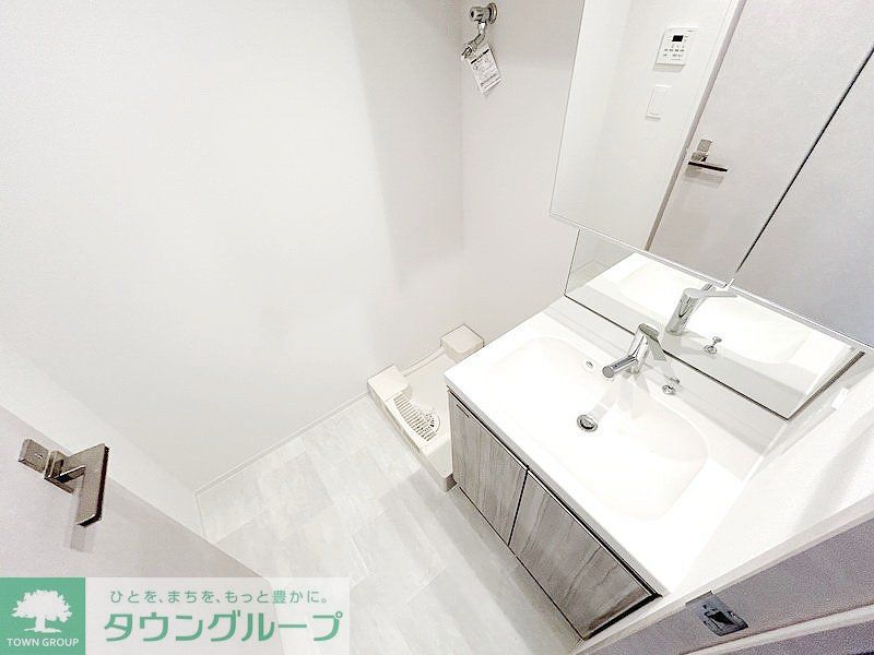 洗面設備　お部屋探しは株式会社　タウンハウジング　までお気軽にお問合…