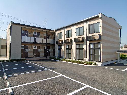 建物外観　2022年6月に外壁塗装いたしました。