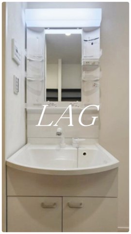 洗面設備　独立洗面台です。