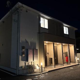 建物外観　外観写真（夜）