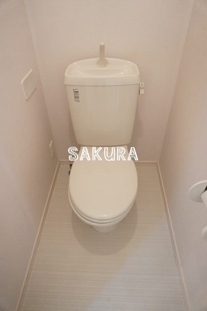 トイレ　嬉しい温水洗浄便座♪