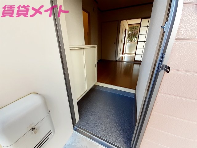 玄関　同タイプの画像です