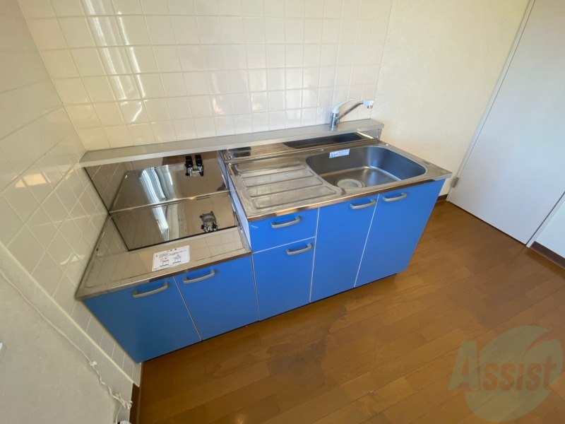 キッチン　洗い場が大きくて洗い物もしやすそうです。