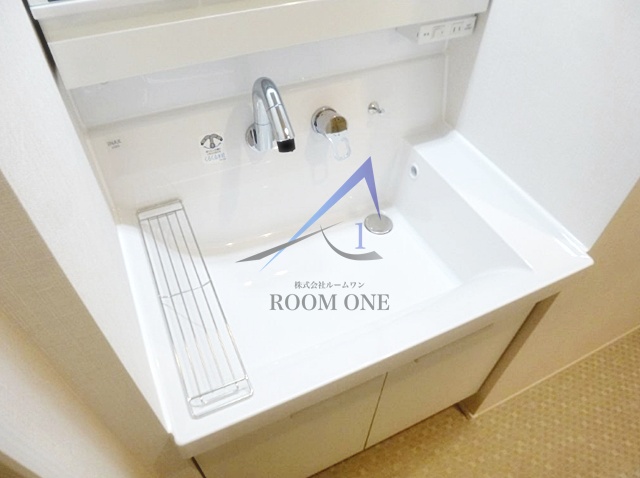 洗面設備　独立洗面台です。