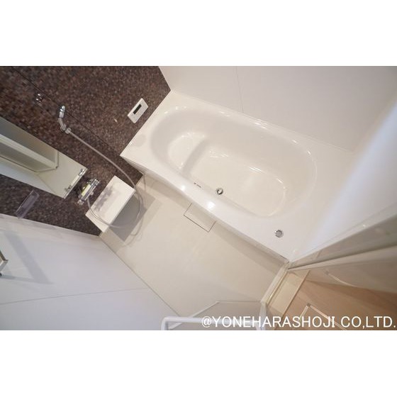 バス・シャワールーム　一坪風呂