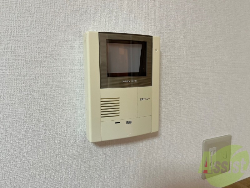 その他設備　ＴＶモニター付インターホンです。来客者の顔が見えるので安心！