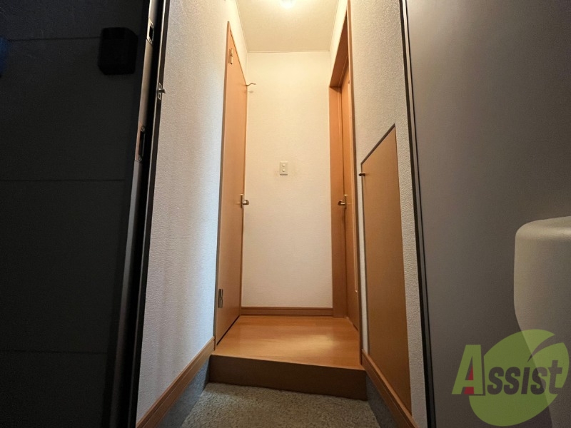 玄関　玄関にはシューズボックスもあって便利そう！