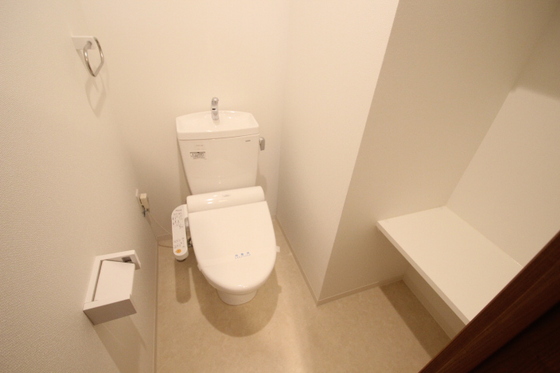 トイレ　※別部屋の写真です